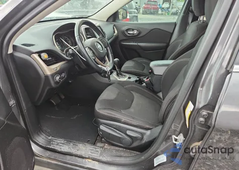 2015 Jeep Cherokee Latitude z USA, uszkodzony, nr VIN 1C4PJMCS7FW757967